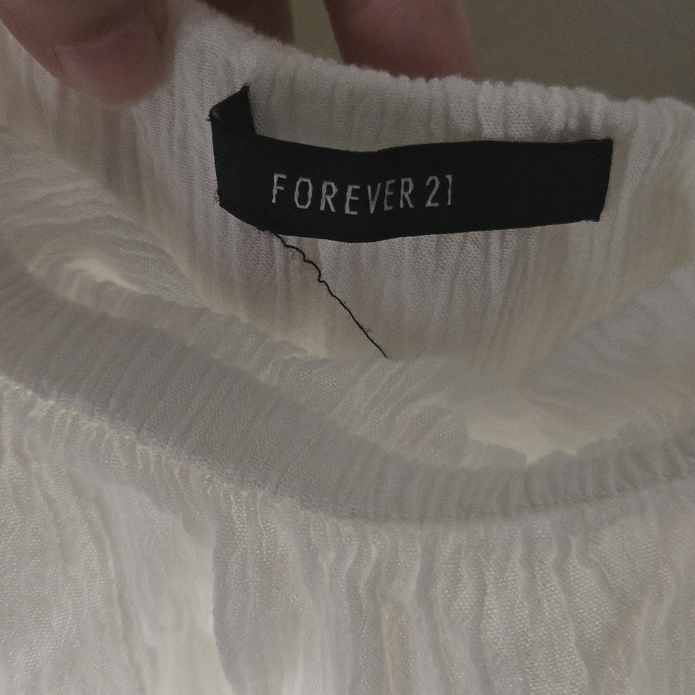 Forever 21 White Jumpsuit Chic and Versatile - Picture 4 of 4